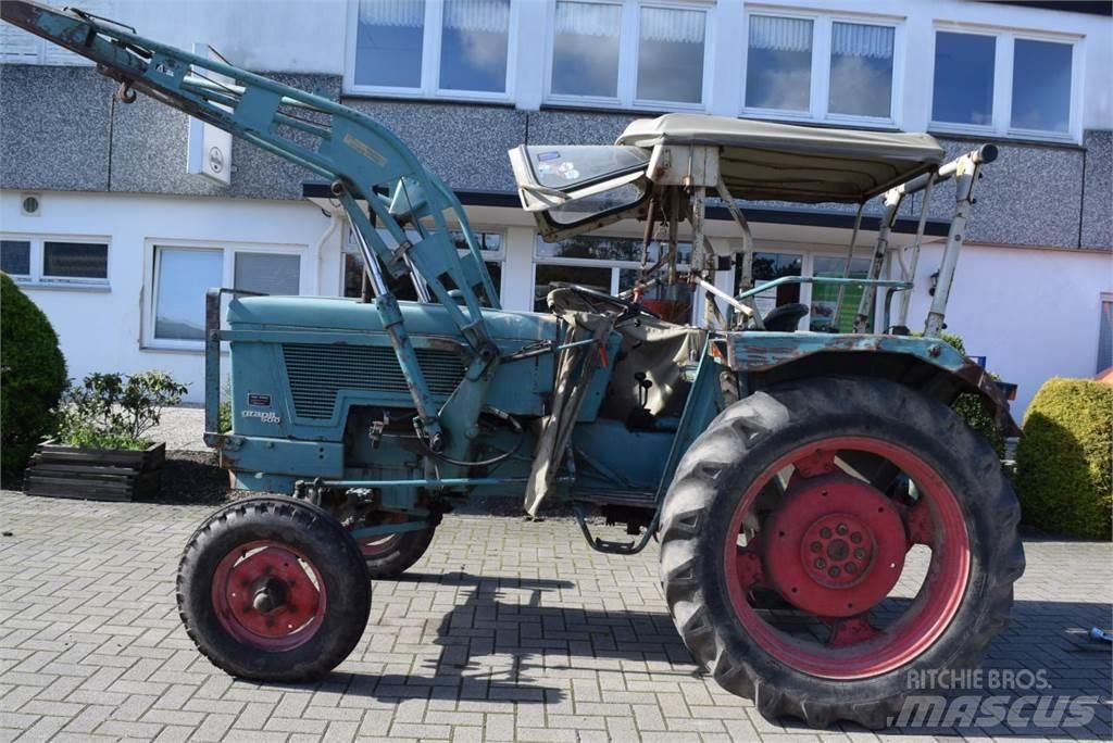 Hanomag Granit 500 Трактори