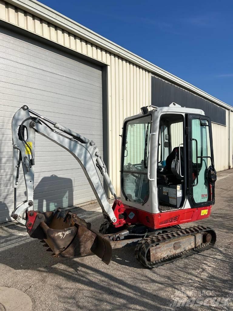 Takeuchi TB216 Мини екскаватори < 7 т