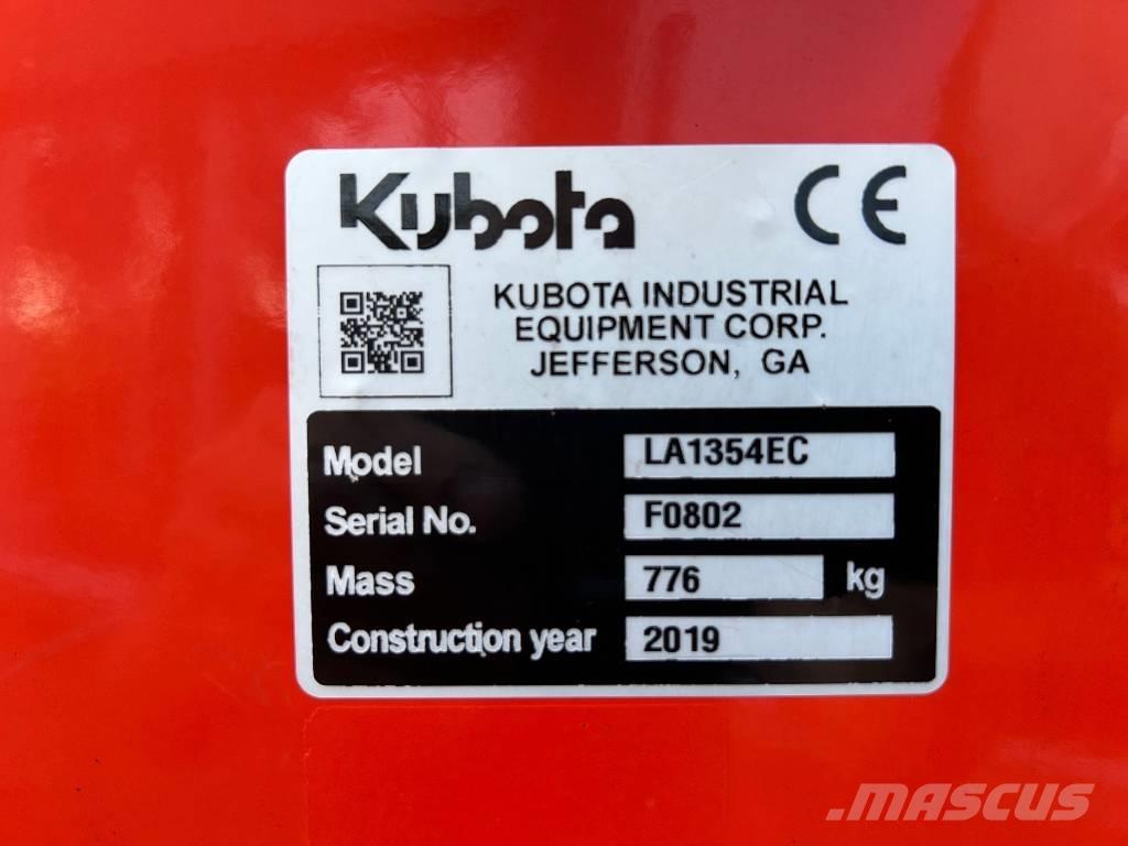 Kubota M 8540 Трактори