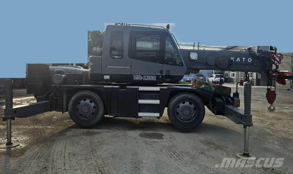 Kato KRM-13H-2 Всъдеходни кранове