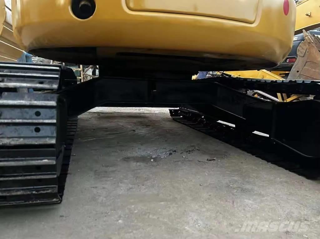CAT 304 CR Мини екскаватори < 7 т