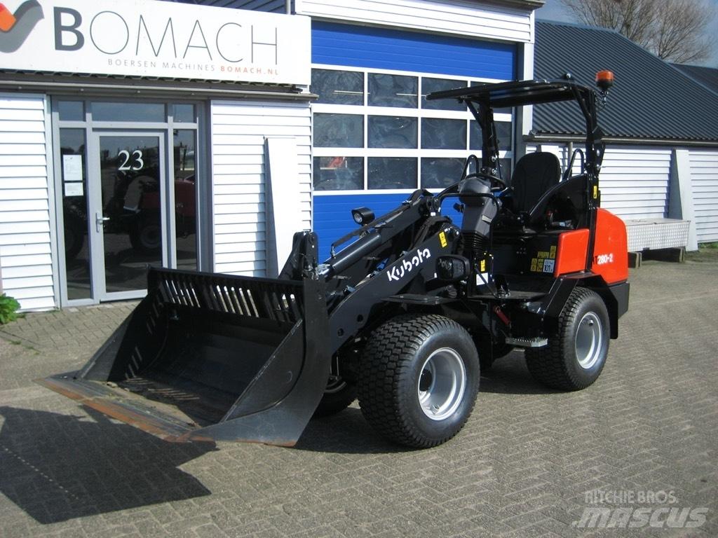 Kubota RT280-2 Колесни товарачи