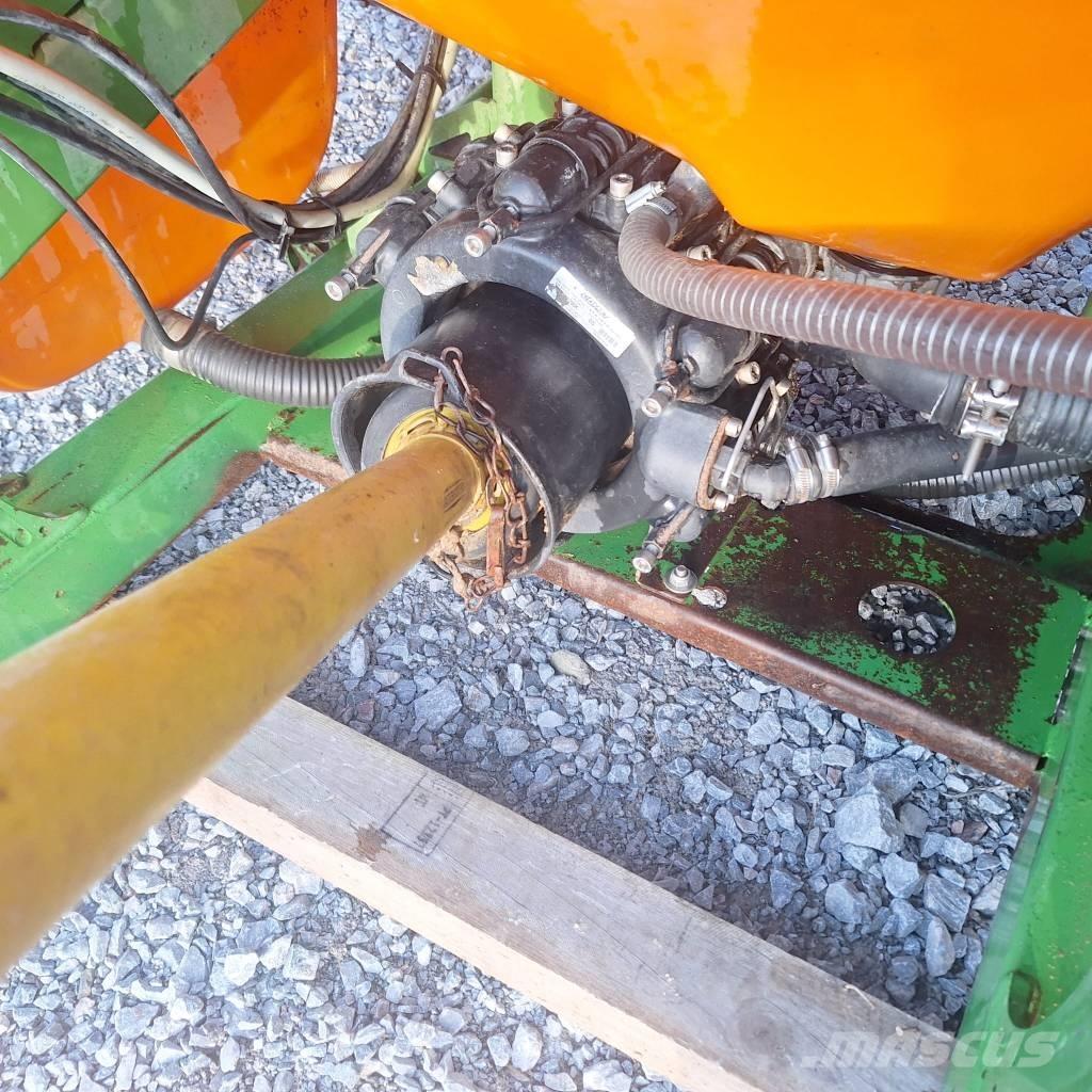 Amazone UF 1801 Навесни пръскачки
