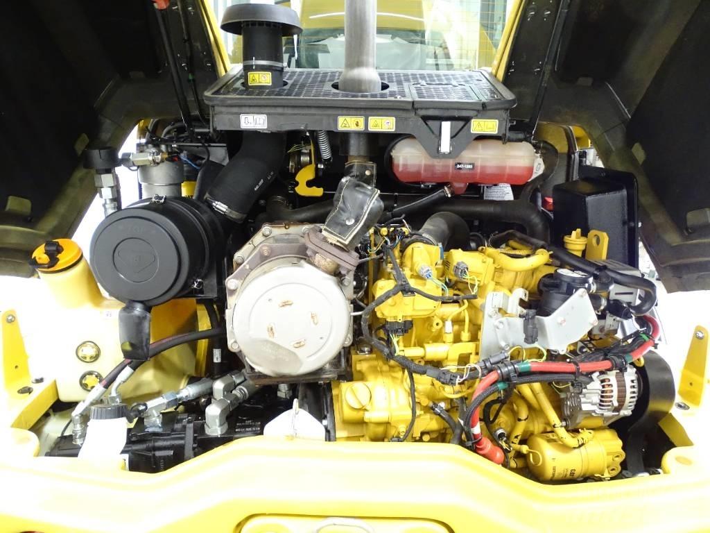 CAT 908M Колесни товарачи