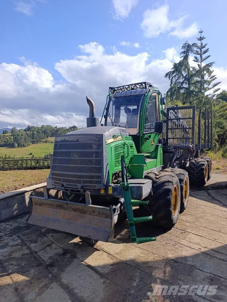 John Deere 1510G Форуардери