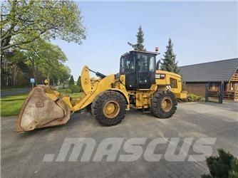 CAT 924K Колесни товарачи