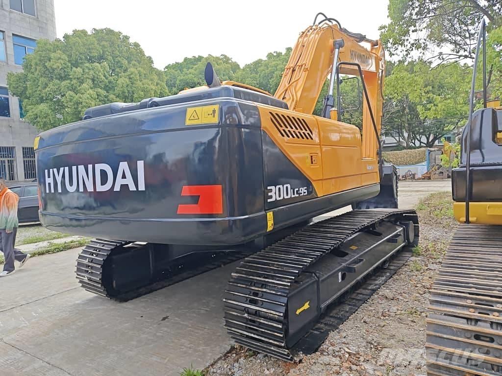 Hyundai R300LC-9S Верижен екскаватор