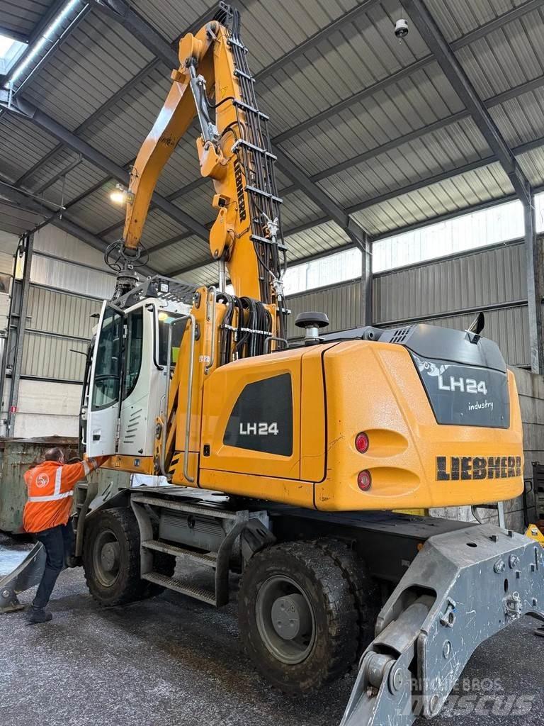 Liebherr LH24 Оператори на отпадъци/индустрия
