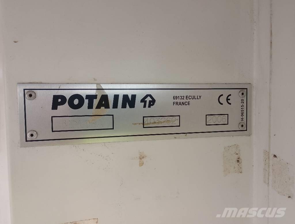 Potain MD208A Мачтови кранове