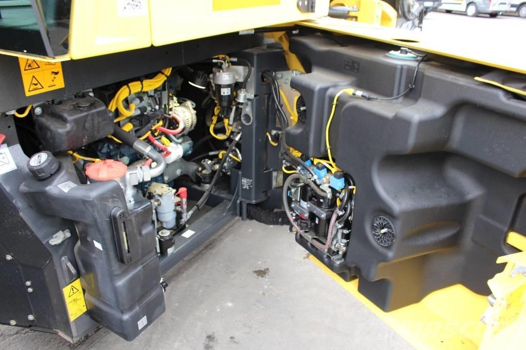 Bomag BW 154 AP-5 AM Двойни барабанни ролки
