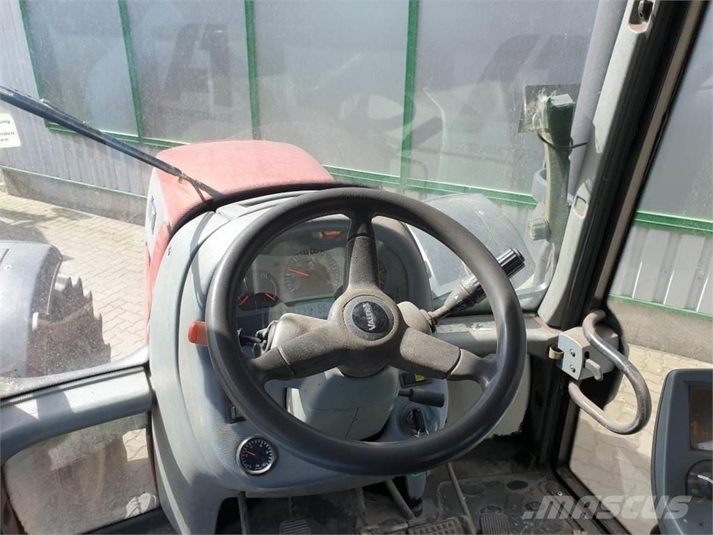 Valtra T151 Трактори