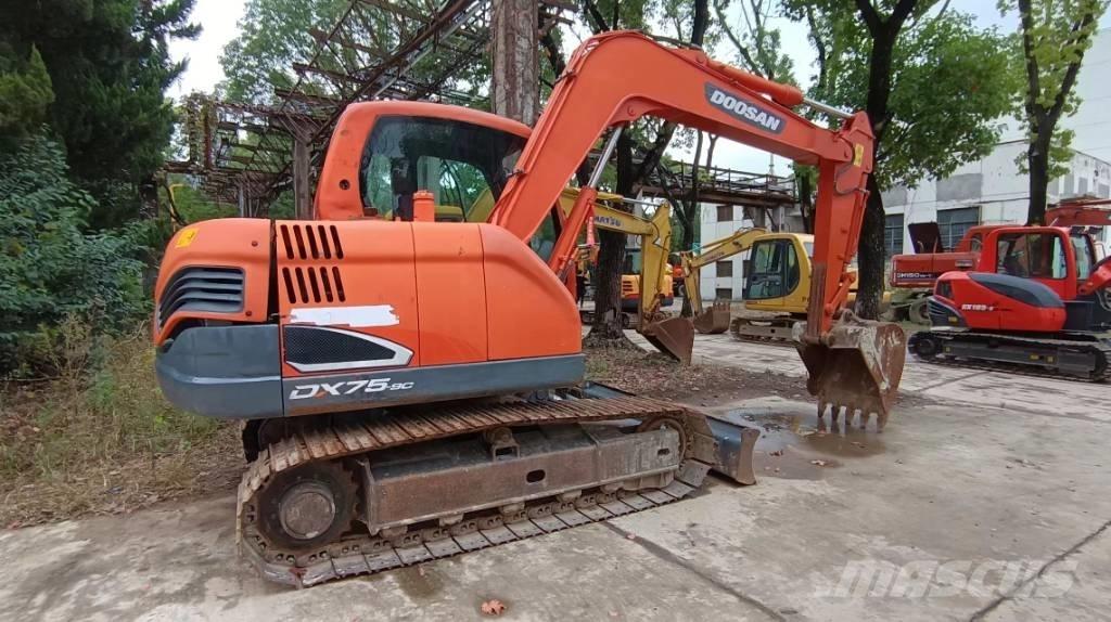 Doosan DX 75-9 C Верижен екскаватор