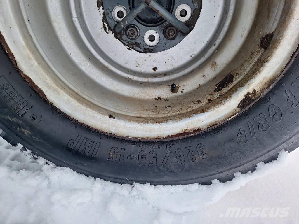 Avant 745 Многофункционални товарачи