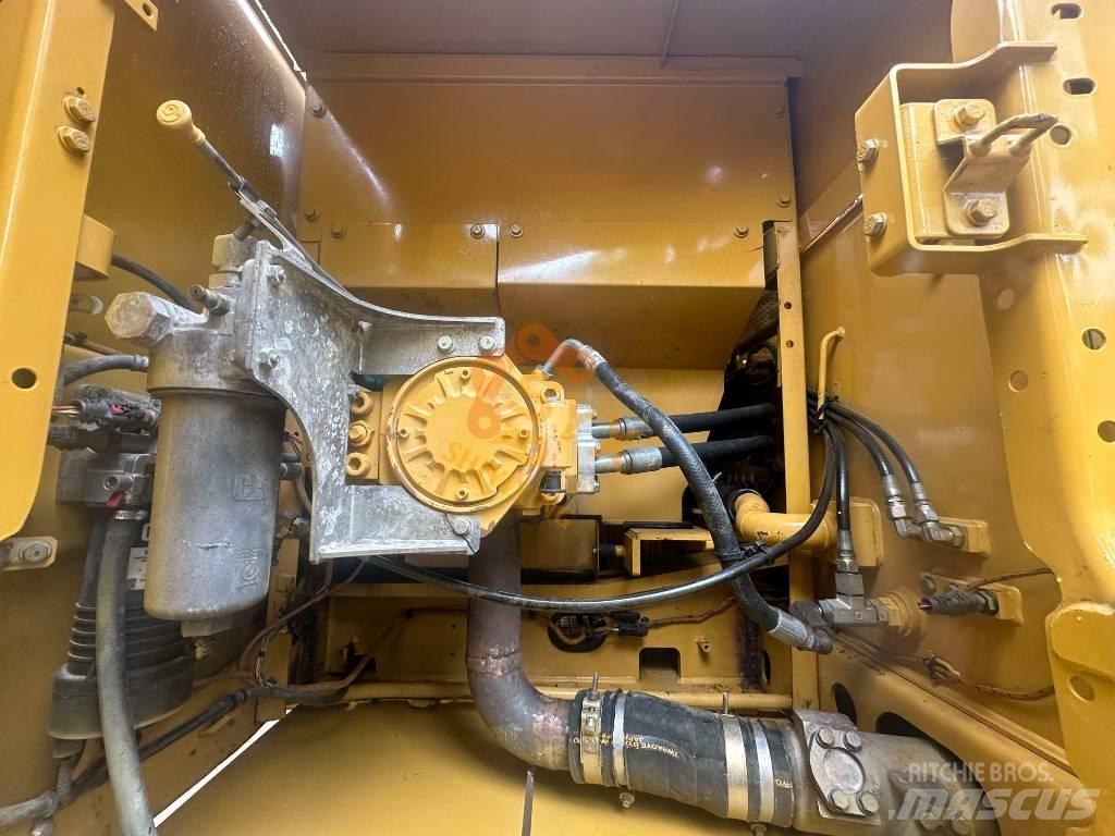CAT 330 Верижен екскаватор