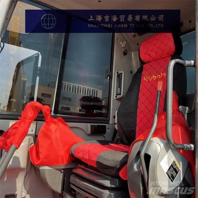 Kubota KX 183 Средни екскаватори 7т - 12т