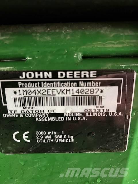 John Deere Gator TE Комунални съоражения