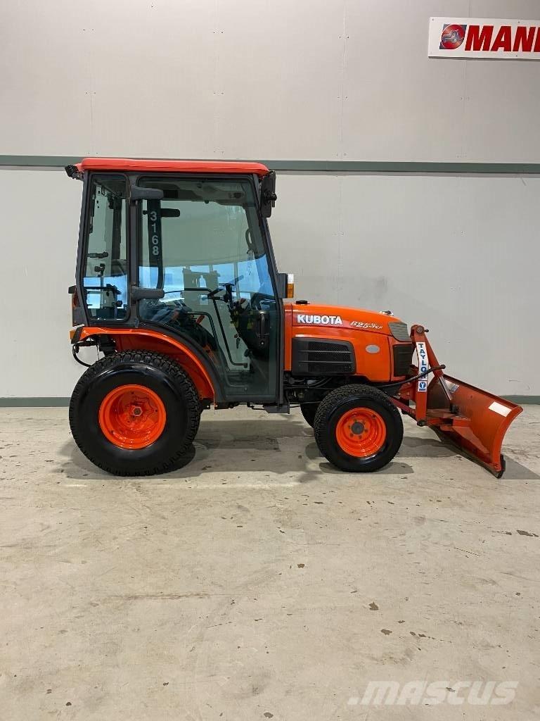 Kubota B2530 Компактни трактори