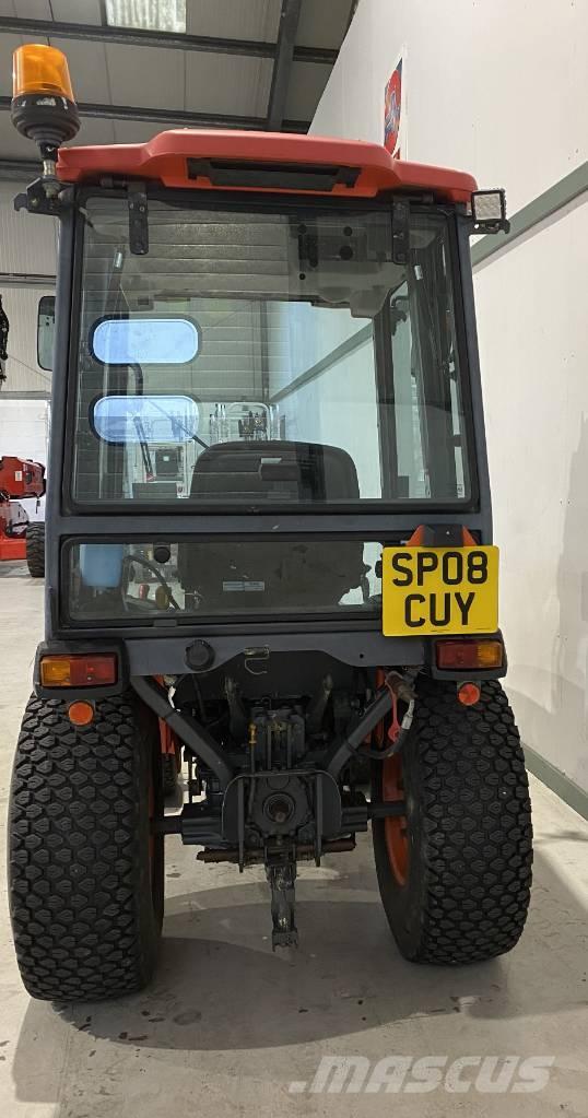 Kubota B2530 Компактни трактори
