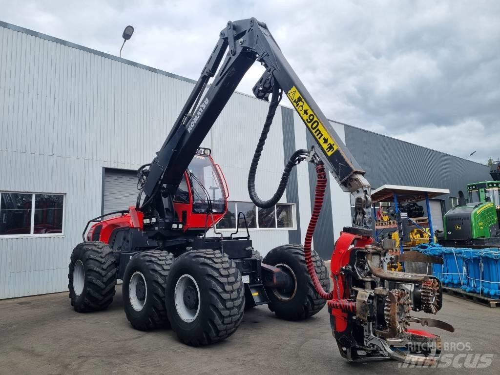 Komatsu 951 Харвестери
