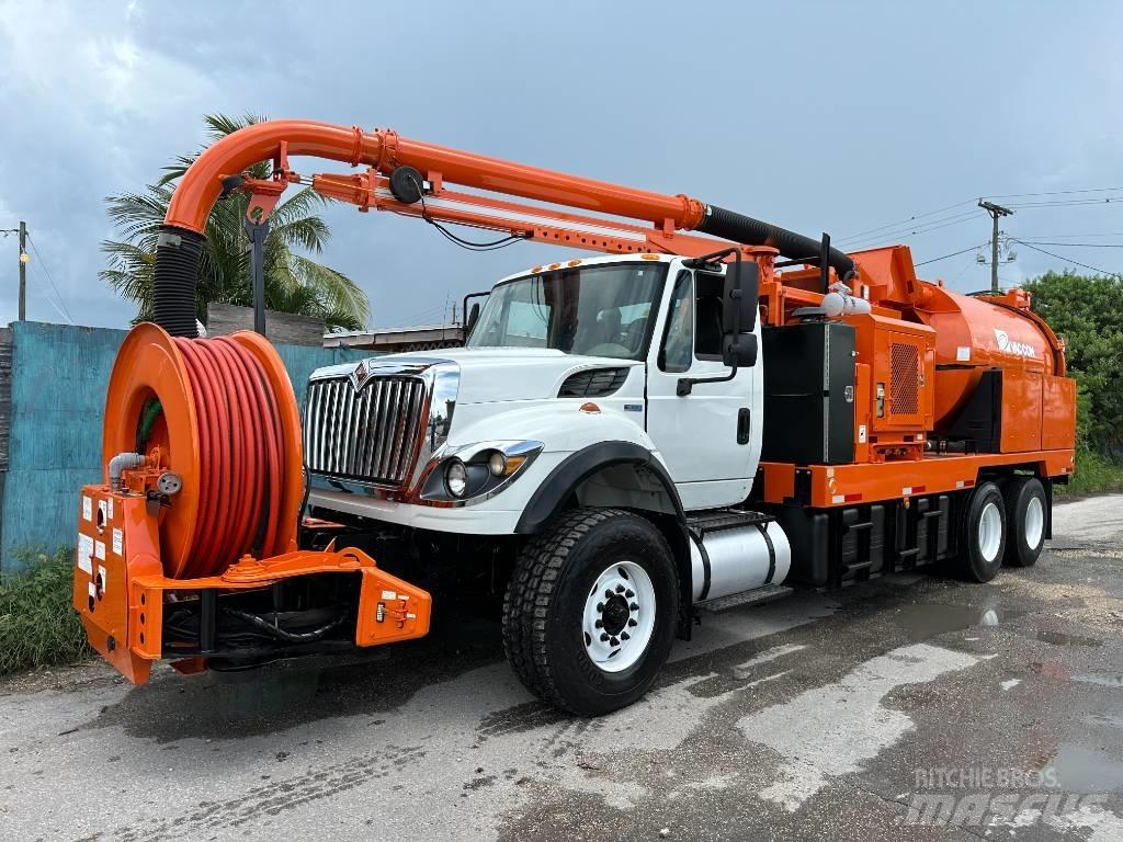 International 7400 Комби / вакуум камиони
