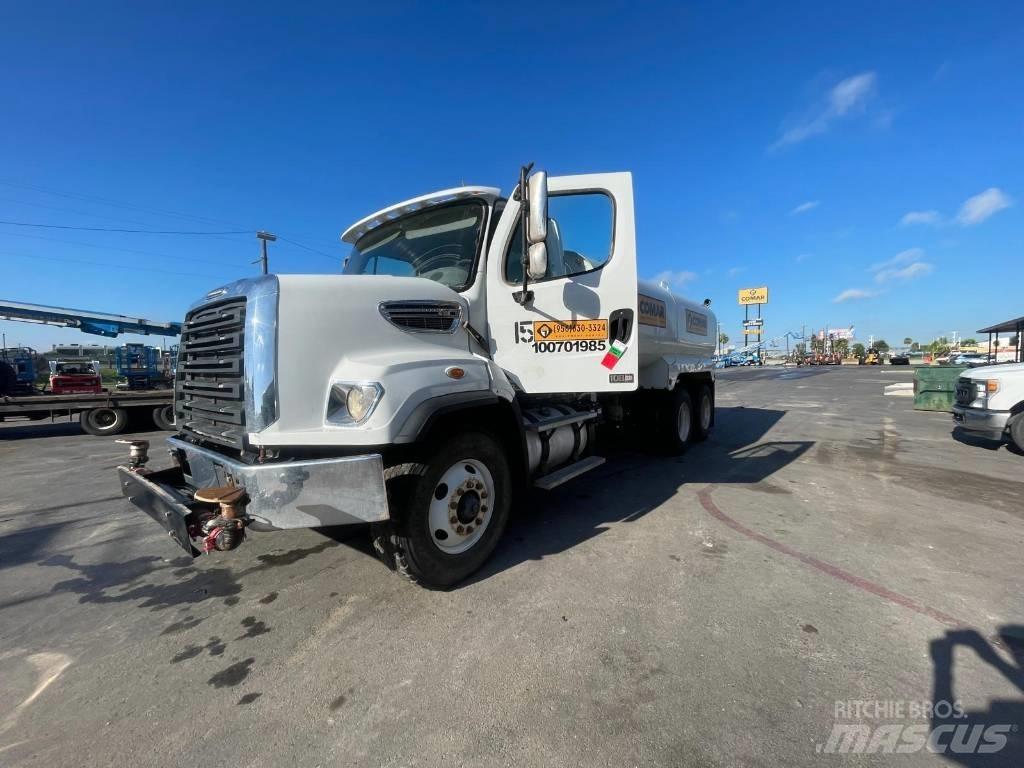 Freightliner 108 SD Цистерни за вода

