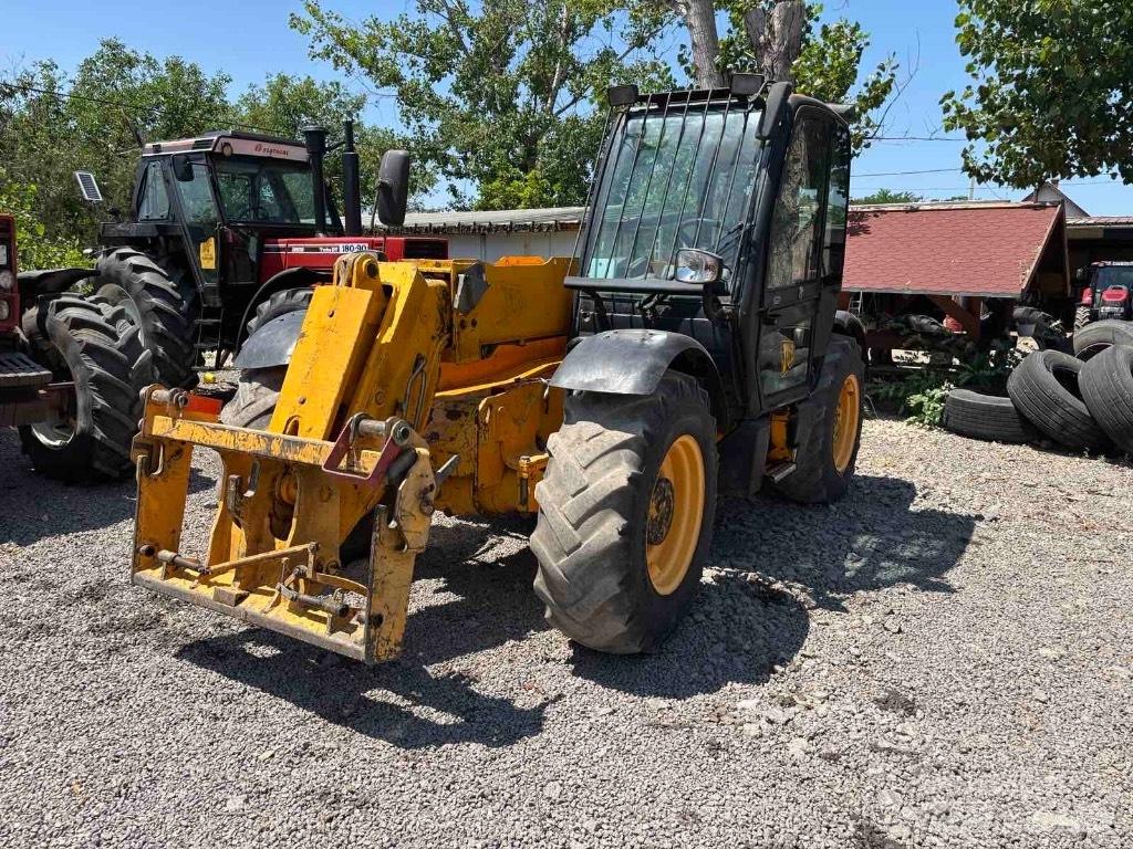 JCB 530-70 Телескопични товарачи