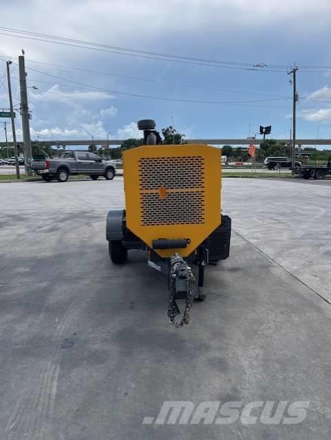 Mayco LS300GK Бетонопомпи
