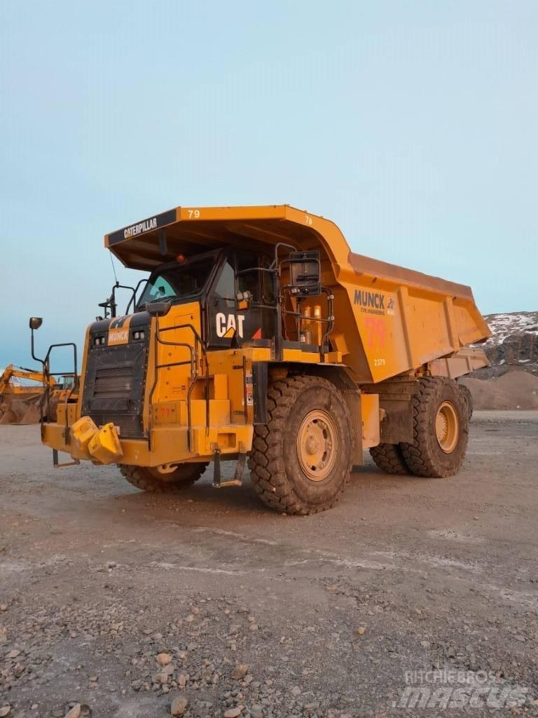 CAT 772G Странични самосвали