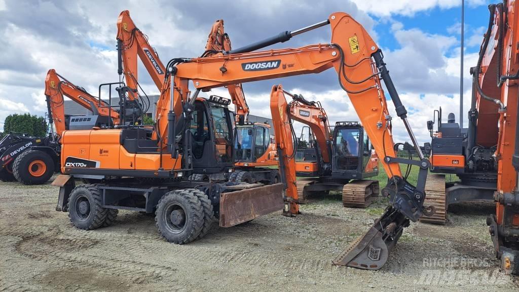 Doosan DX 170 W Колесни екскаватори
