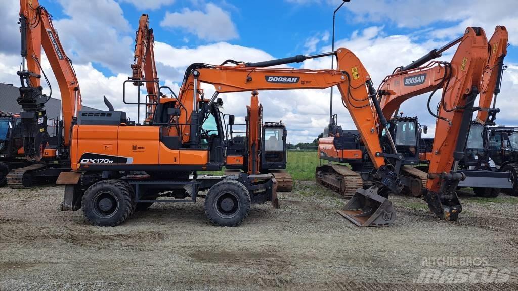 Doosan DX 170 W Колесни екскаватори