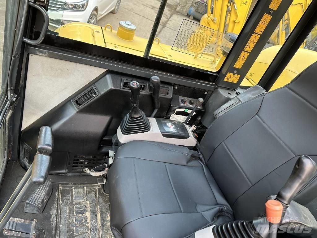 Komatsu PC56-7 Мини екскаватори < 7 т