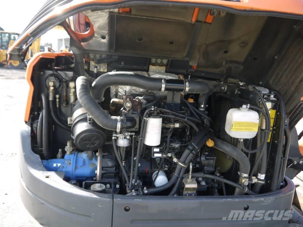 Doosan DX 60 R Мини екскаватори < 7 т