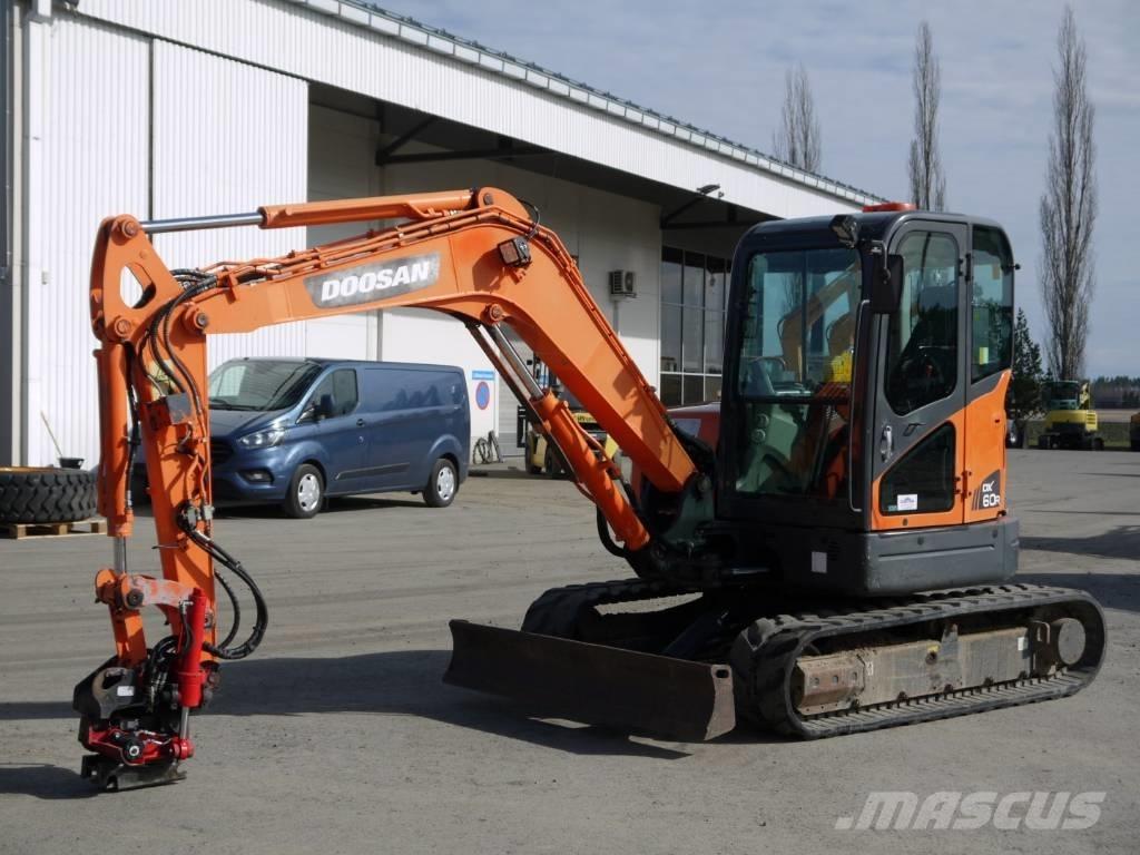 Doosan DX 60 R Мини екскаватори < 7 т