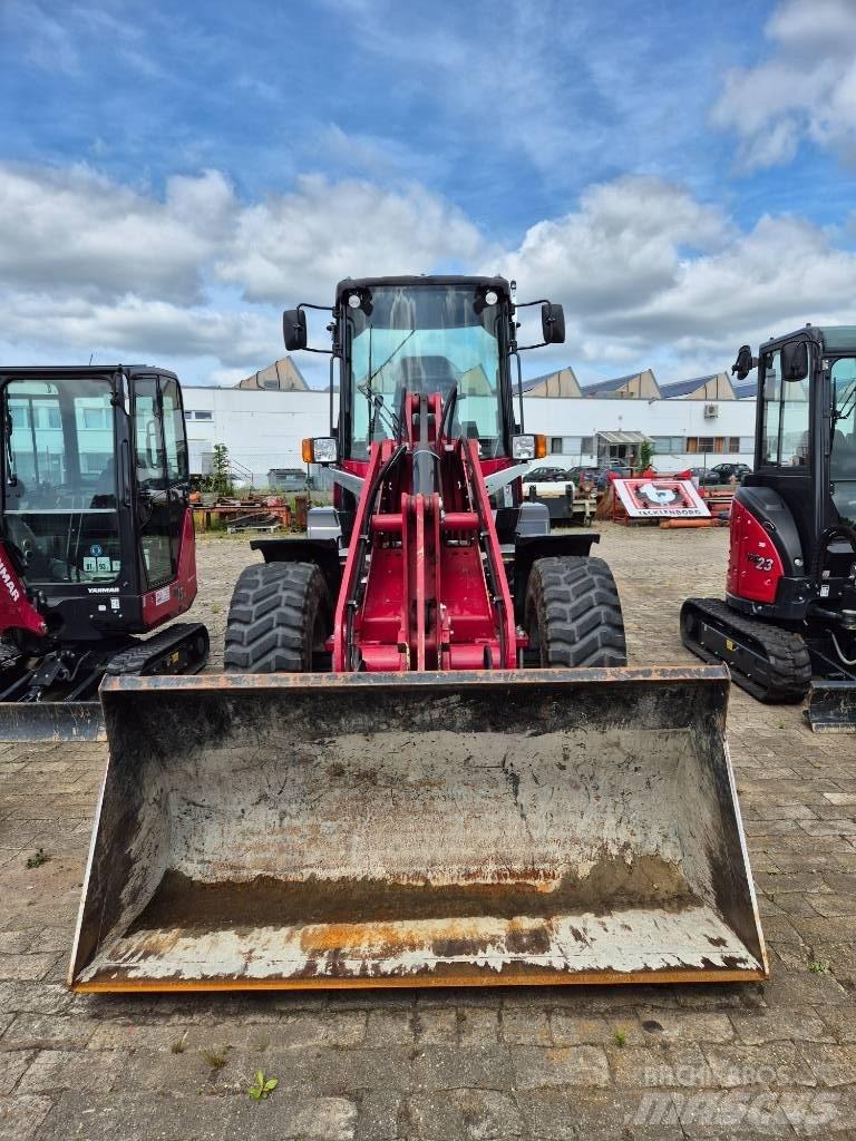 Yanmar V100/5 Колесни товарачи