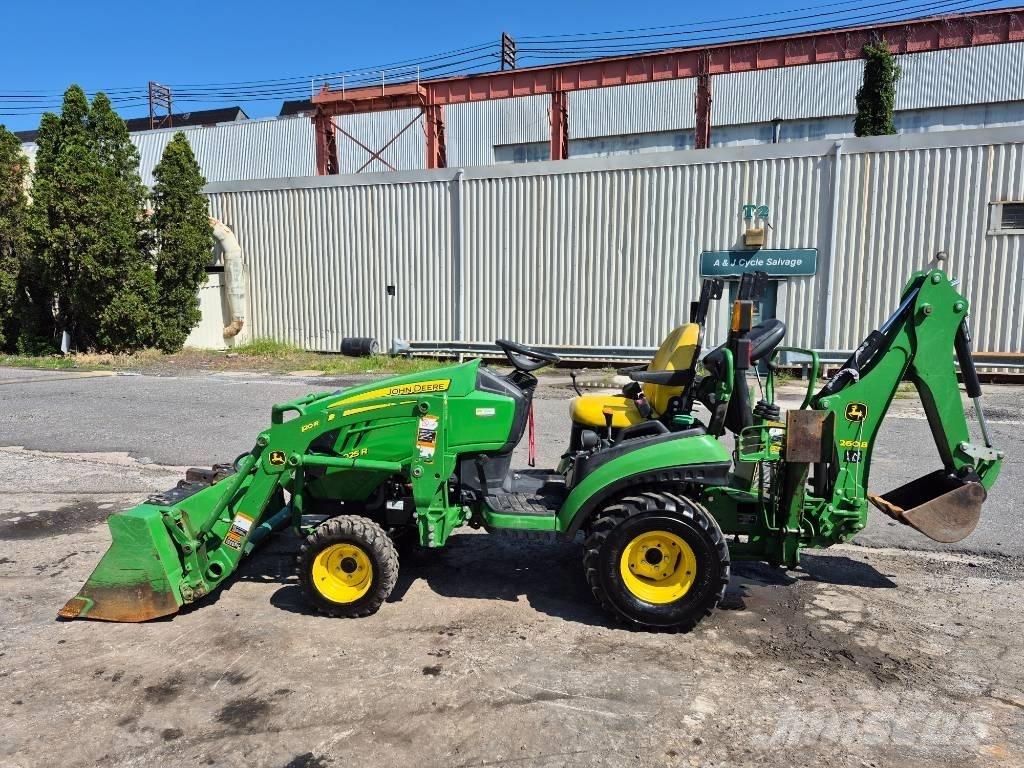 John Deere 1025 R Трактори
