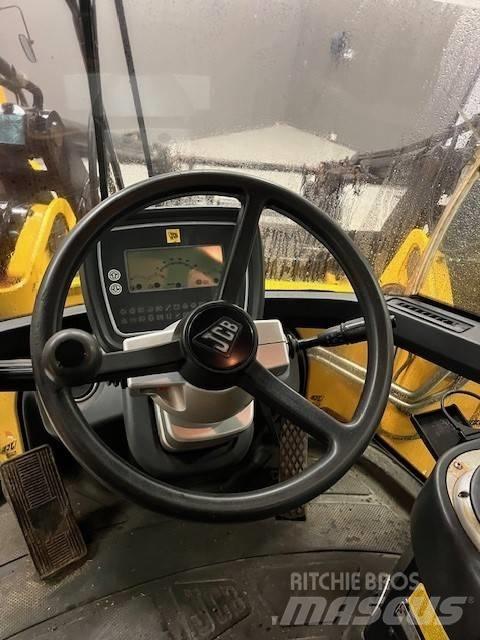JCB 436HT Колесни товарачи