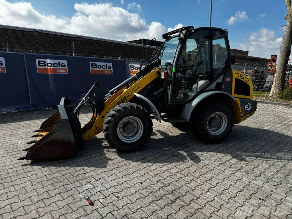 Kramer 750 Колесни товарачи