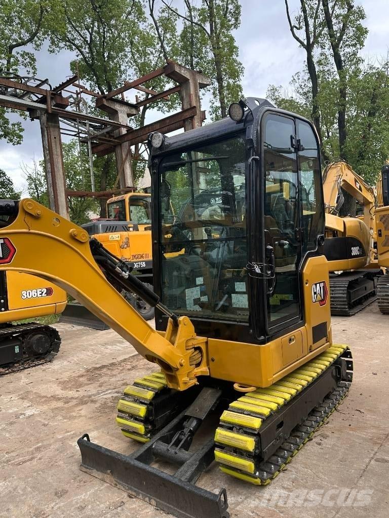 CAT CAT302 Мини екскаватори < 7 т