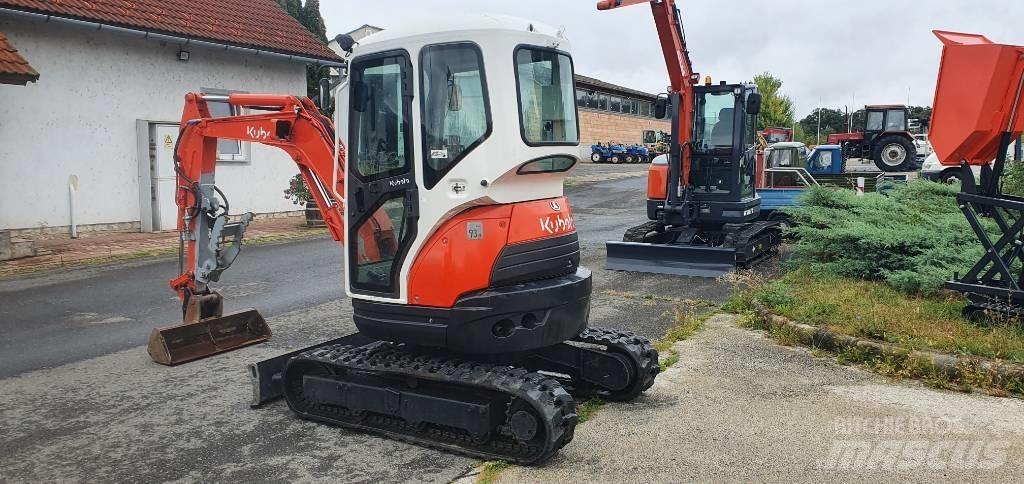 Kubota U 25-3 Мини екскаватори < 7 т