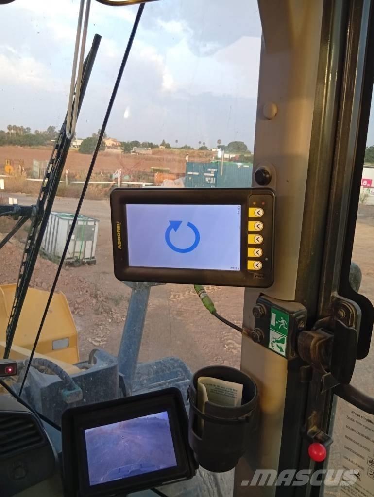 Komatsu WA 380-8 Колесни товарачи