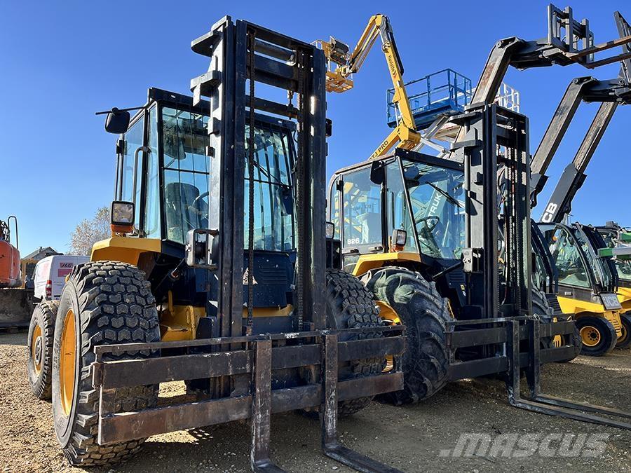 JCB 926 Камиони за херавни местности