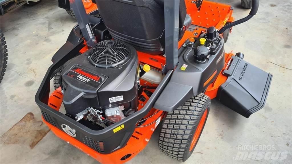 Kubota Z1-421 Косачки за Greens