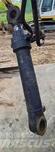 CAT 980H ou 980M - Транспорт - Други