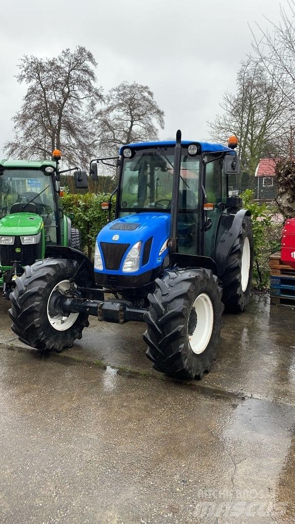 New Holland TN75SA Трактори