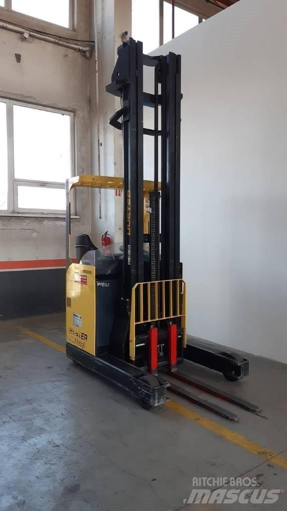 Hyster R1.4H Ретрак/ Високоповдигач с изместване на вилката напред