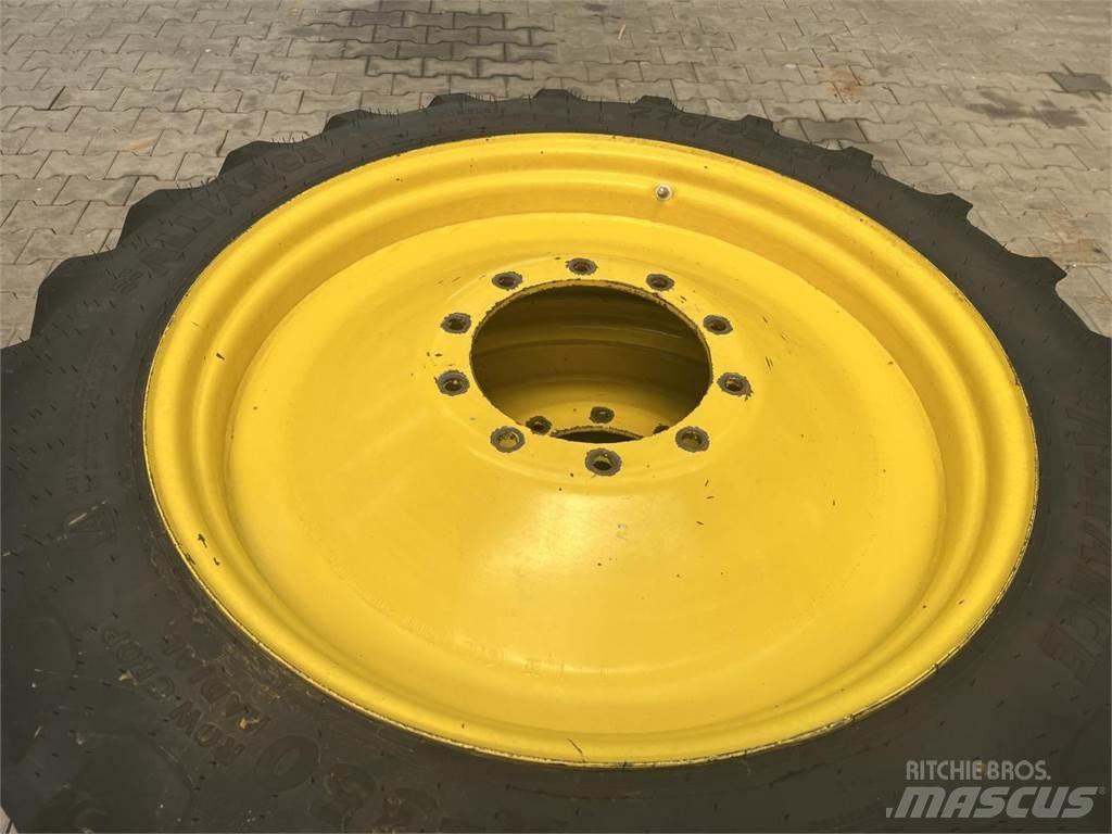 BKT 270/95R36 BKT Колелета/Гуми