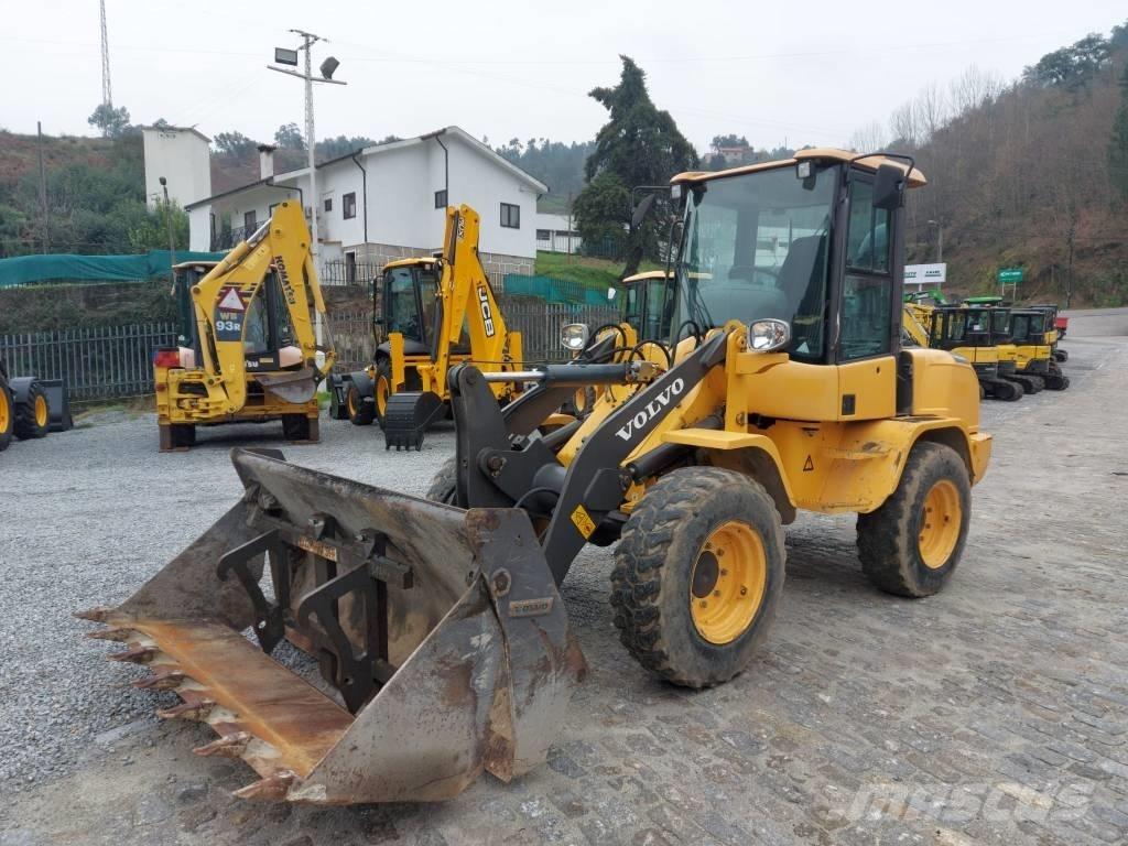 Volvo L 30 G Колесни товарачи