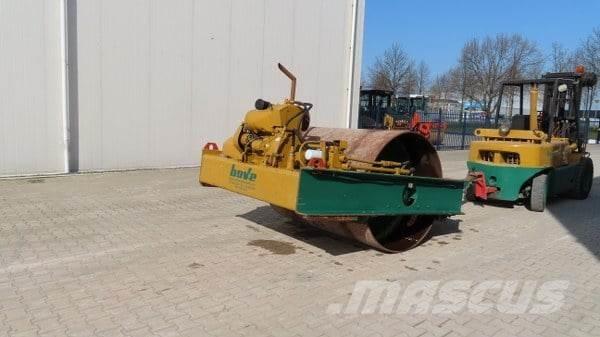 Vibromax W 501 Теглени вибрационни валяци
