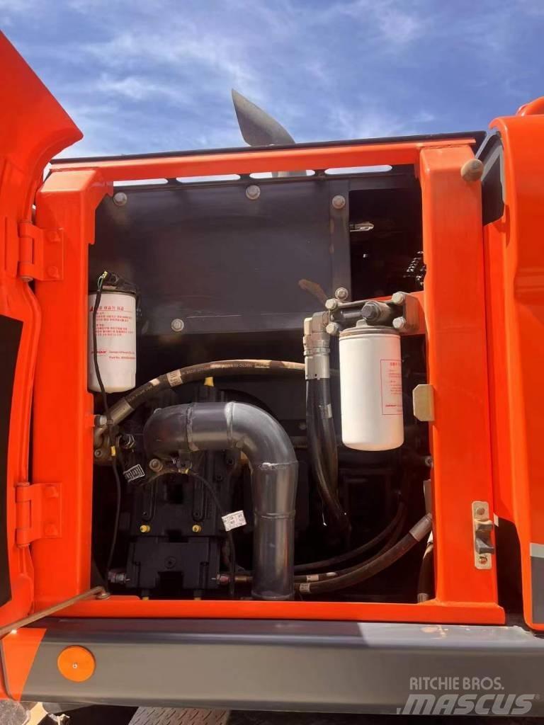 Doosan DH150W Колесни екскаватори