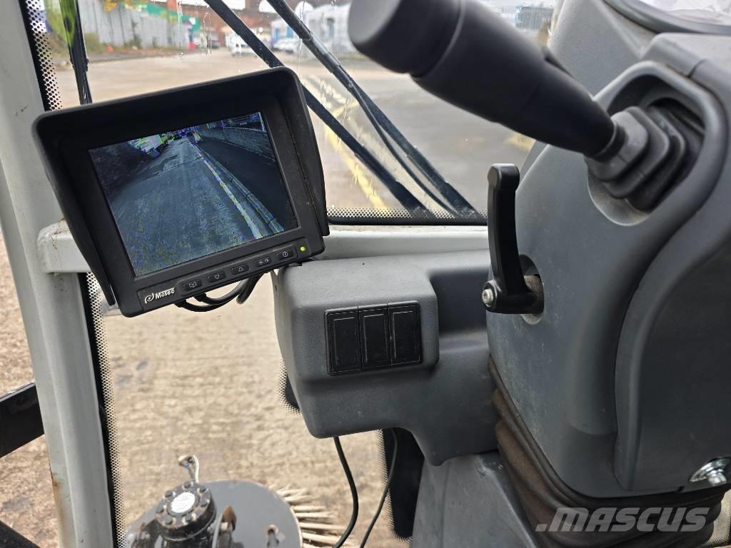 Bucher CityCat 1300 Автоматични метачки с четки